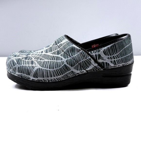 Sanita Professional Clogs Womens 38 Grey White Web Pattern Leather Nursing Shoes - Picture 7 of 7